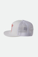 Load image into Gallery viewer, Estupendo HP Trucker Hat - White
