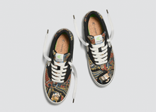Load image into Gallery viewer, Hokusai NAIOCA Warrior Print Canvas Sneaker Women
