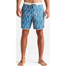 Load image into Gallery viewer, Chiller Carve The Stone Boardshorts 17&quot;

