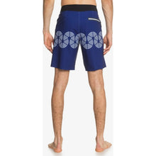 Load image into Gallery viewer, Highline Connected Waves 19&quot; Board Shorts

