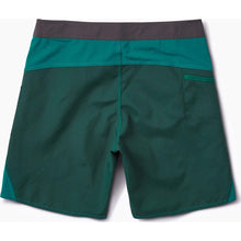Load image into Gallery viewer, Passage Boatman Boardshorts 19&quot;
