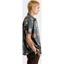 Load image into Gallery viewer, Charter Print S/S Woven - Washed Black/Honey

